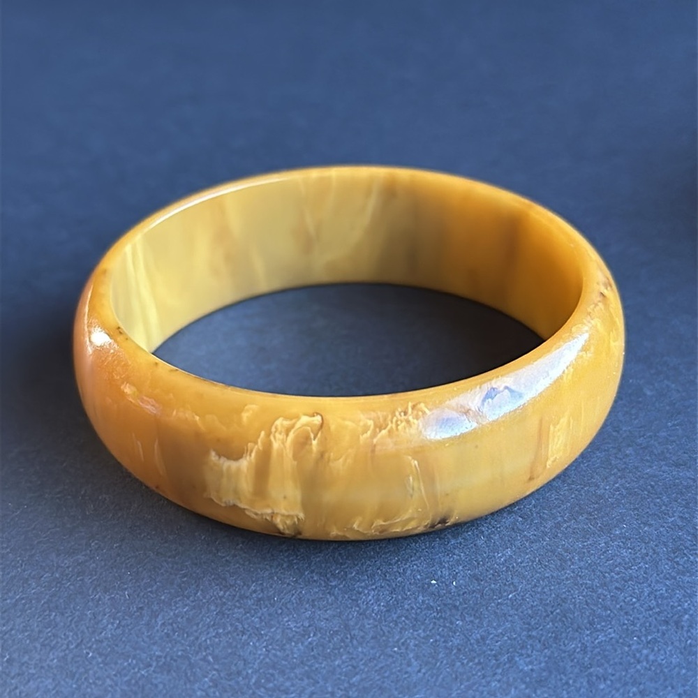BAKELITE Vintage Bangle Bracelet Marbled Light Golden Honey Butterscotch TESTED - Picture 3 of 6
